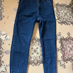 Mom Fit Blue Jeans