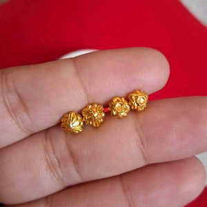 Beautiful New Flower Desine Studs