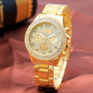 Couple Watches For Lovers Diamond and Golden Plate