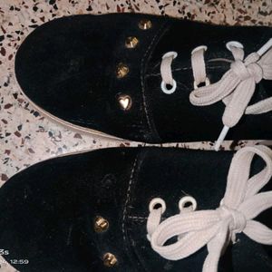 Black Shoes For Girls And Women