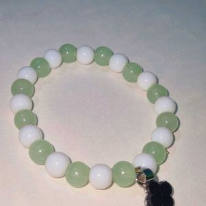 White & Green Beaded Bracelet 💕