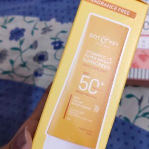 Dot & Key Vitamin C+ E Sunscreen Super Bright