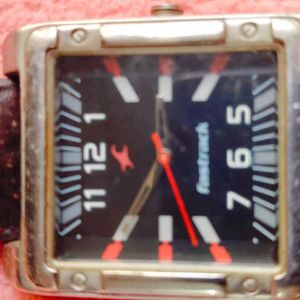 Fastrack Quartz Dial Leather Strap Watch On Sell