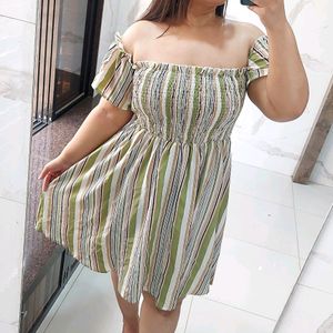 Strips printed off shoulder smoked dress