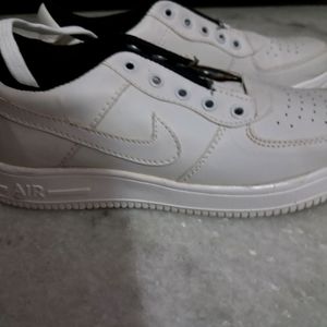 White Men Sneakers