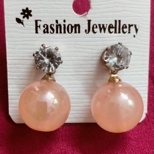 Fashionable New Earrings And Stunds