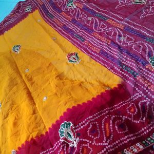 "Pila Saree With Unstitched Blouse