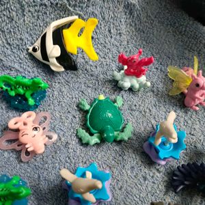 Small Toys (Pack of 25)