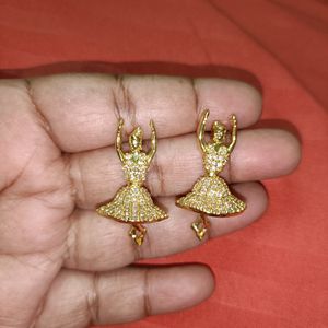 Ad Stones Earings