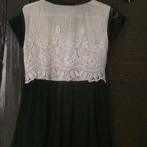 Black And White Tunic Top