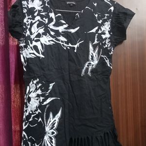 Black tshirt with Half Front Cut