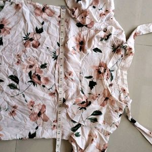 🎉Midnight SALE Pinterestly Floral Top