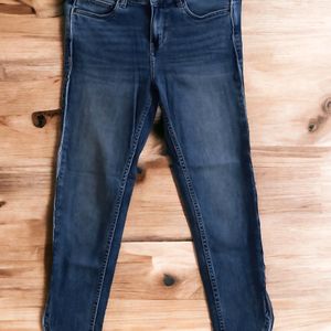 Blue Jeans Slim Fit