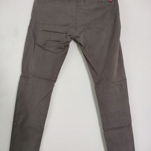 Levi's Cotton Blend Trousers/ Pants For Men