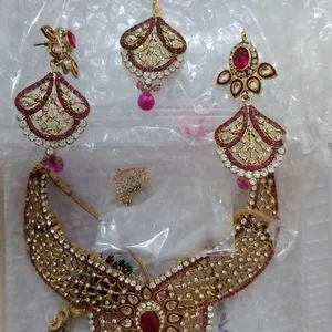 Stone Studded Jewellery Set