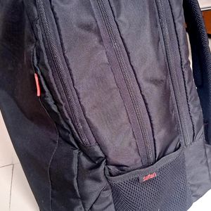 Safari Nirvana Black Laptop Bag/Backpack