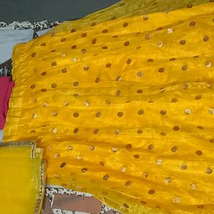 Yellow Lahanga And Dupatta With Blouse Fabric