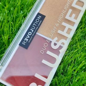 Makeup Revolution  Blush & highlighter Palette