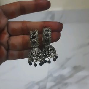 Combo Of 6 Earrings..