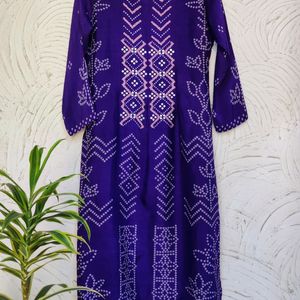 💜 Silk Embroidered Kurta