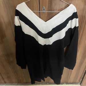 A Cute Black & White Tunic