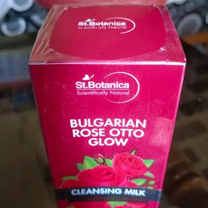 Bulgarian Rose Otto Glow Cleansing Milk