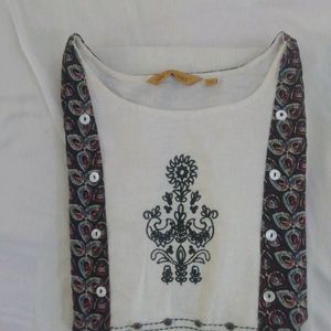 Avasa Brand Kurta