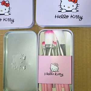 Hello Kitty 7pcs Brush Set Brand New