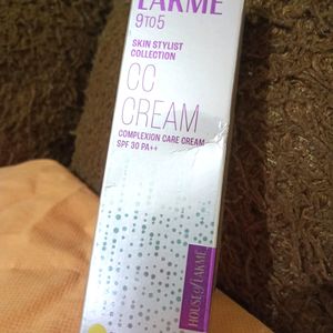 Lakme 9 To 5 Complexion Care Face CC Cream, Beige