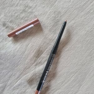 Essence Comfort Matte Lip Liner