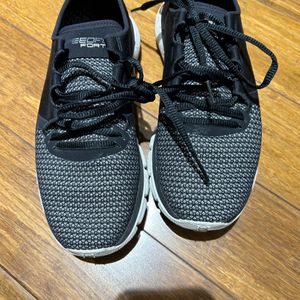 🎊SALE🎊OFFER🎊Underarmour Sport Shoes Women