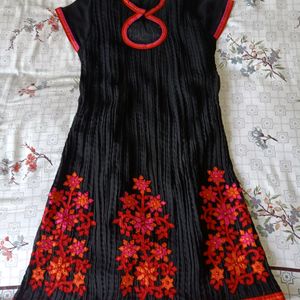 Black Red Kurti