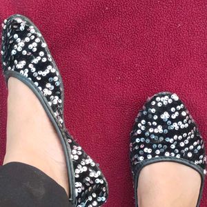 Sequined Ballerinas 🖤