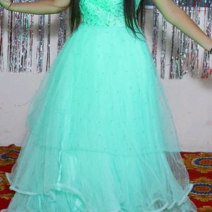 AQUAMARINE GREEN GOWN WITH SLEEVES