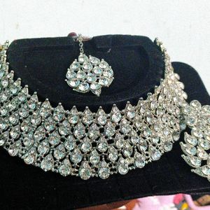 Silver Necklace Set With Earing And Mangtika