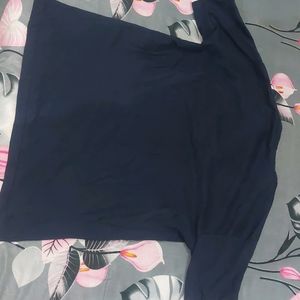 T-shirt  Causal Look In Good Condition