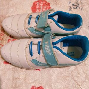 Women's Sports Shoes