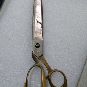 Selling Cheapest Price  Old Model Tailor Scissor