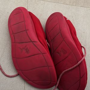 Neeman’s Red Wool sneakers