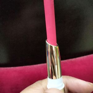 Myglamm Ultimate Log Stay Lipstick