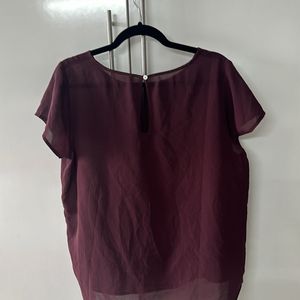 Benetton Size L/XL Maroon High Low Top