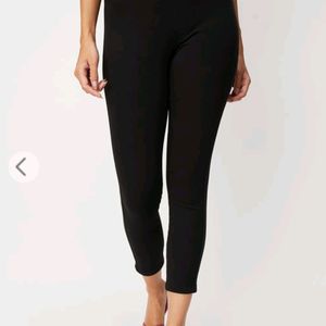 MAX solid Black Jeggings, M