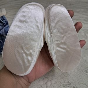 New Born Baby Booties