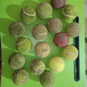 Selling This Hard Tennis Balls ❤️Any 6✅