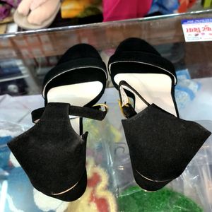 Black Heel Sandal Size - 40