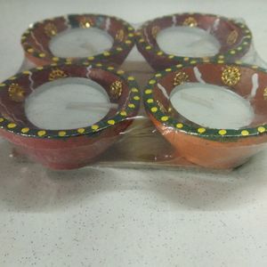 A Set Of 4 Fancy Diyas