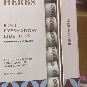 Just Herbs 8 In 1 Eyeshadow Lid sticks