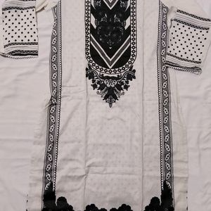 Pakistani Full Stitched Kurta Set