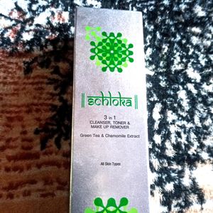 Schloka 3in1 CLEANSER, TONER & MAKEUP REMOVER GREEN TEA & CHAMOMILE EXTRACT