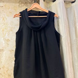 Hot Round Neck Black Top